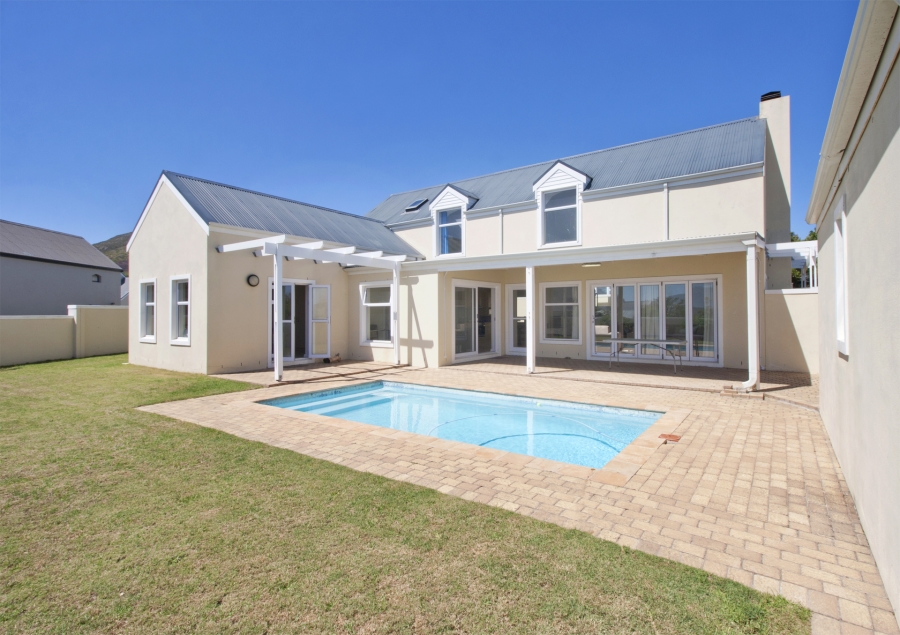 To Let 3 Bedroom Property for Rent in Bluewater Estate Western Cape